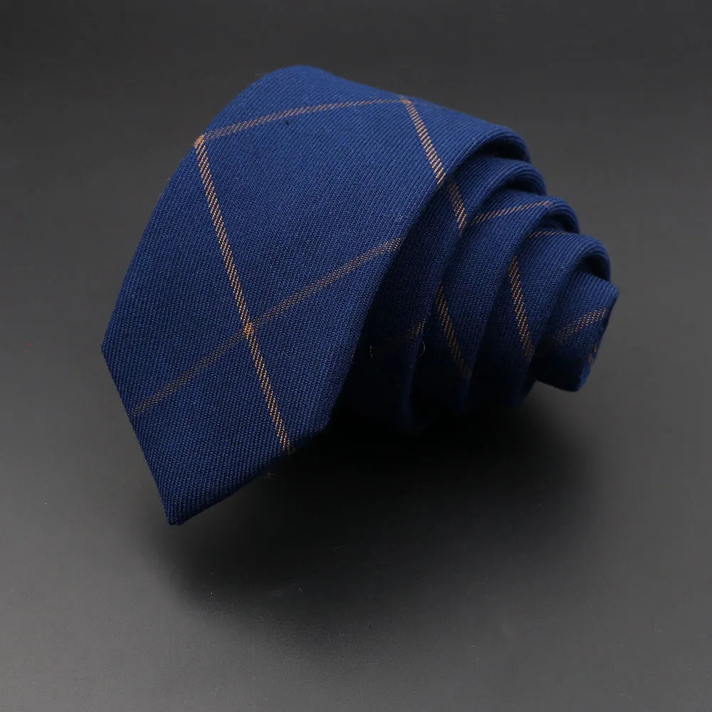 Cravate Bleue à Carreaux Beiges – Coton & Lin