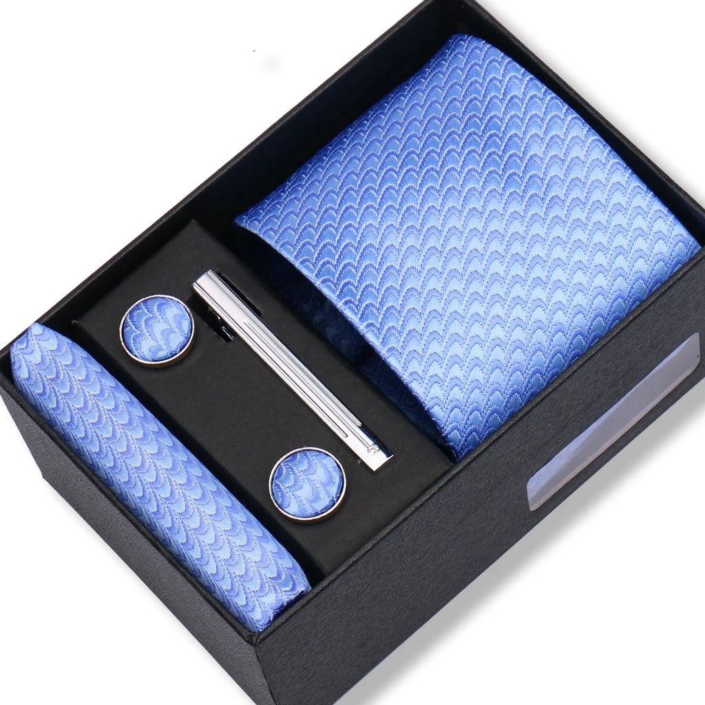 Coffret Cravate Bleu Ciel Motif Écaille