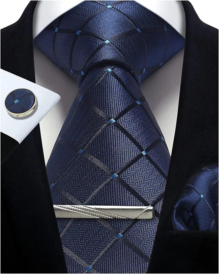 Coffret Cravate Bleu Marine à Motif Carreaux