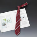 Cravate Slim Bordeaux Rayée à Motifs Couronnes